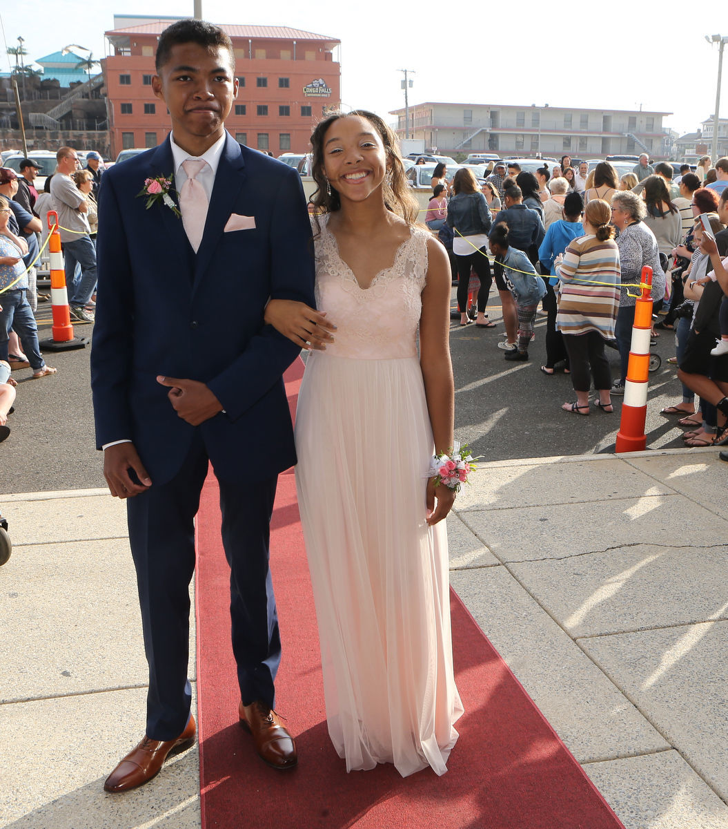051819_gal_middletwp57.JPG